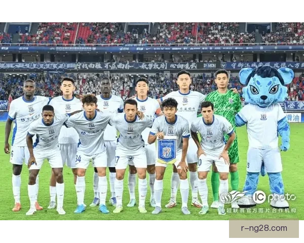 亚洲杯赛场保级压力演变与球队走势深度解析竞争格局与关键战役观察
